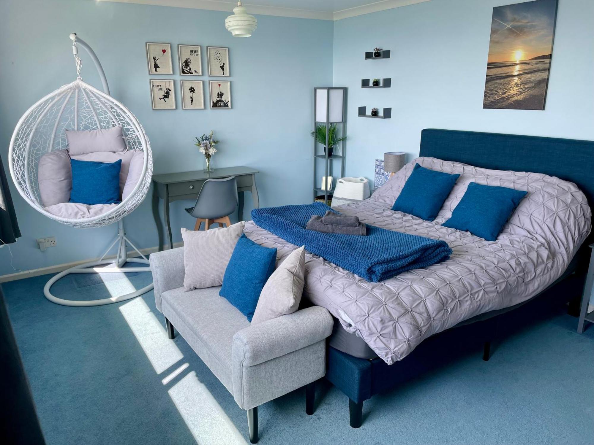 Stunning Charmouth Property With Bay Views! Екстер'єр фото